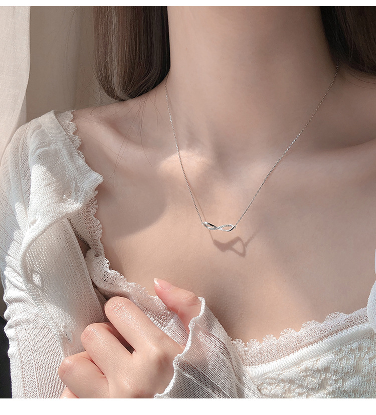 气质几何项链女小众设计感i冷淡风莫比乌斯环锁骨链韩国吊坠新潮