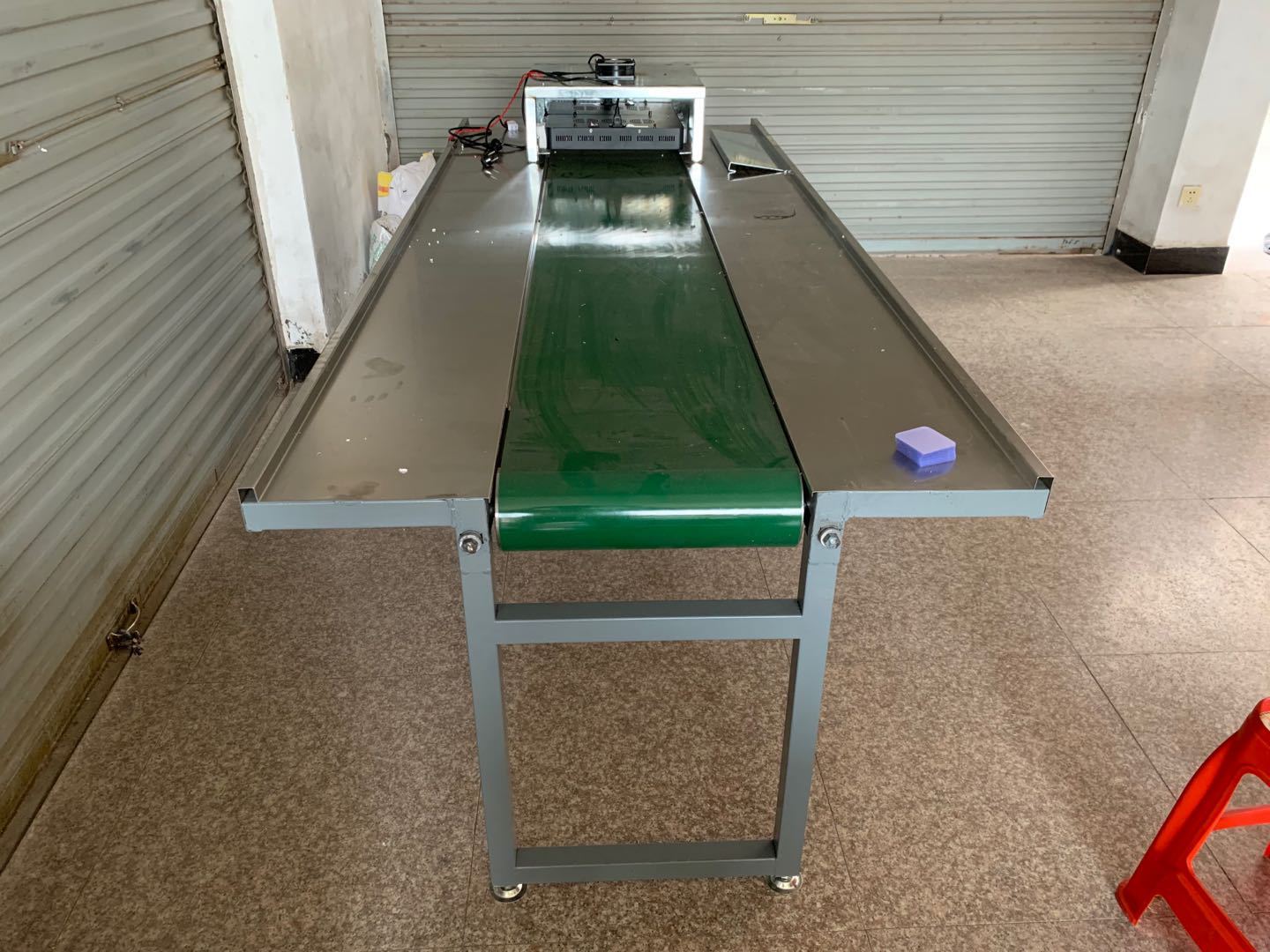 无痕挂钩生产专用设备机器uv生产流水线uv机固化设备led灯