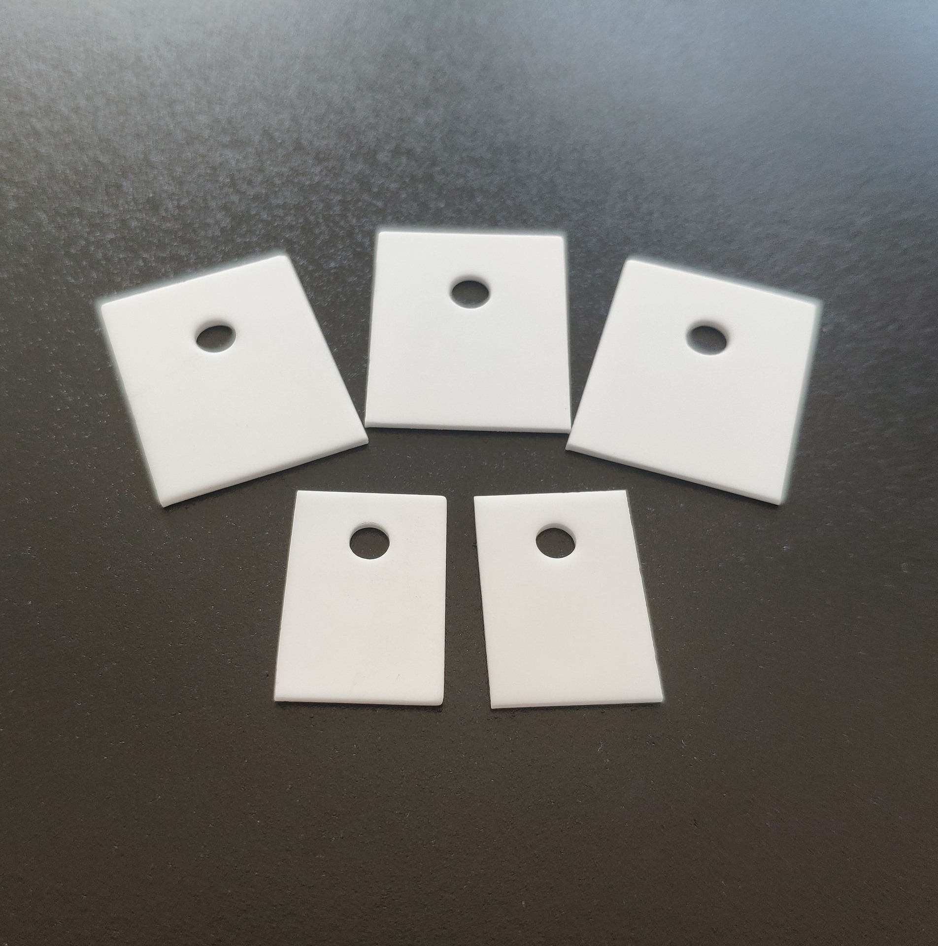 陶瓷板 氧化铝陶瓷基片95瓷 99瓷氧化锆陶瓷板电子陶瓷零配件加工