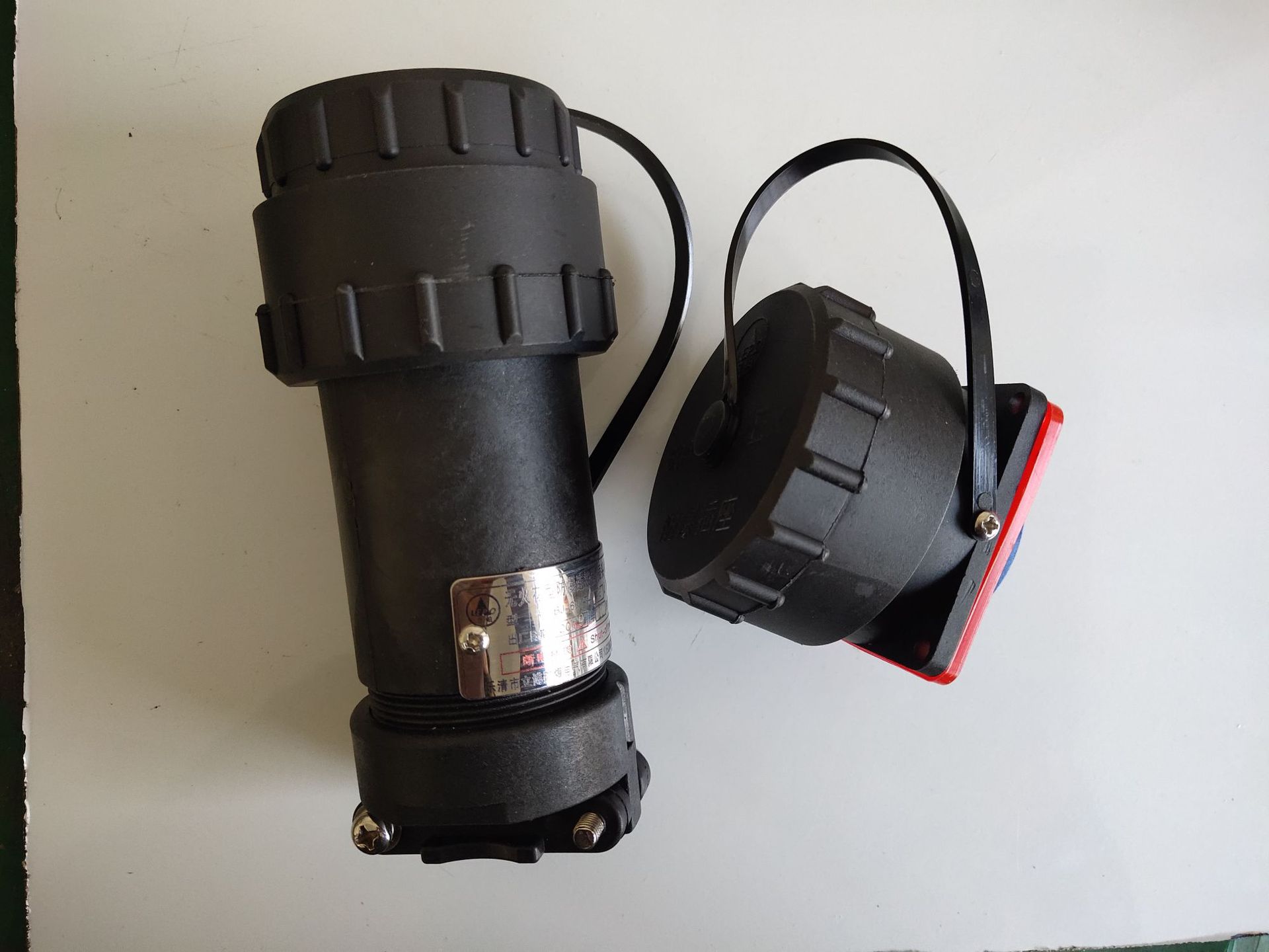 无火花型防爆插头插座防爆连接器,全塑防腐连接器bjc-60ayt/gz-4