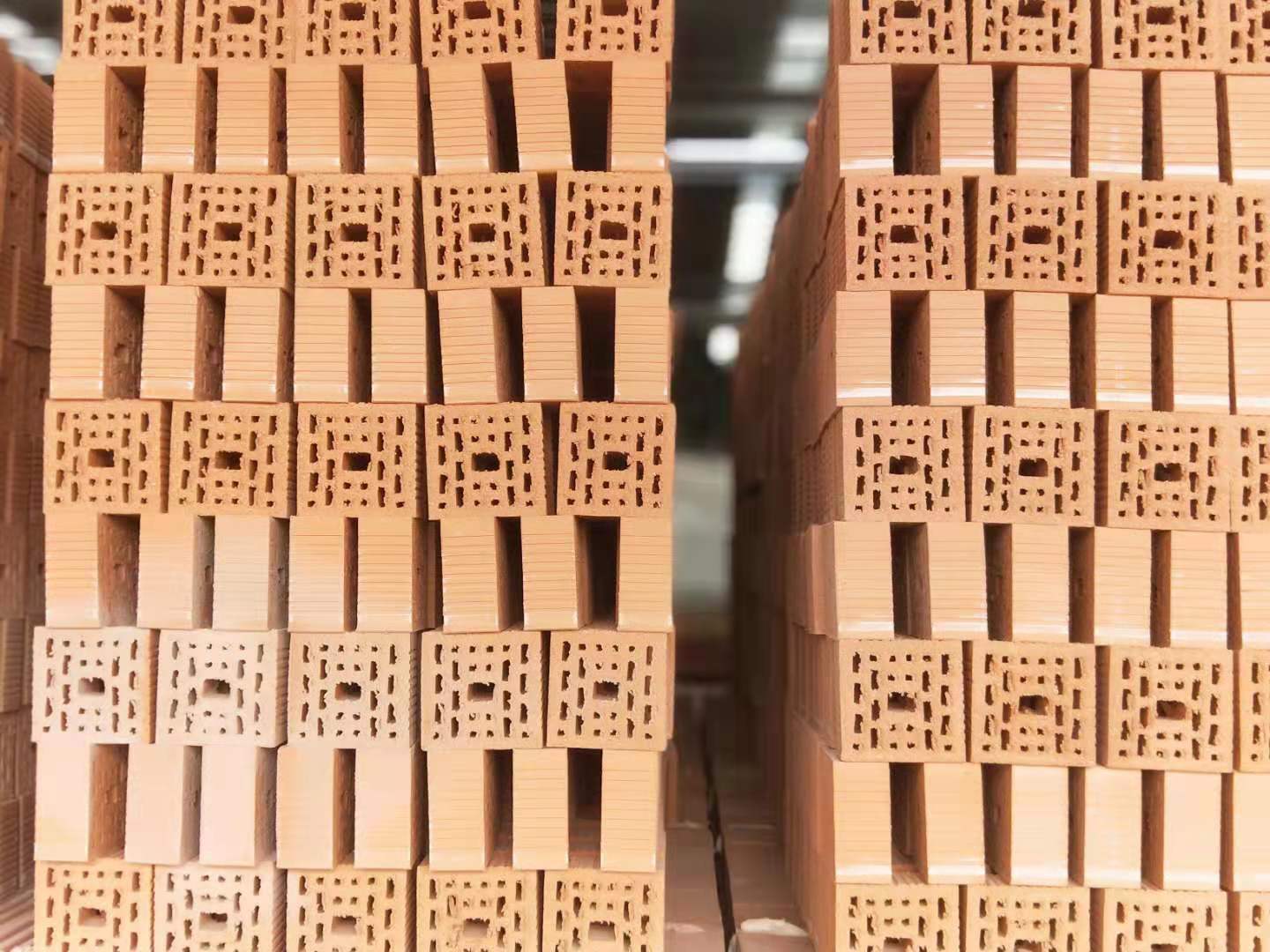 厂家供应各型建筑空心砖实心红砖隧道窑炉质量可靠可定