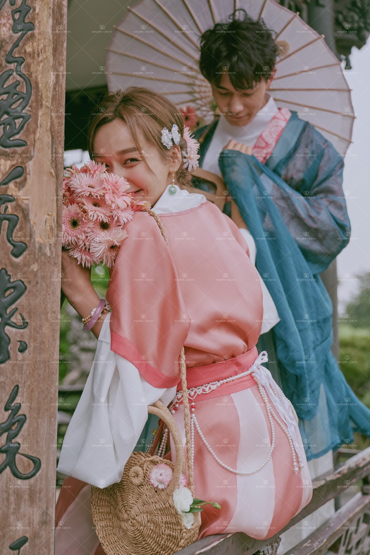 影楼网红复古汉服情侣主题拍照外景旅拍古装艺术照中国风摄影礼服