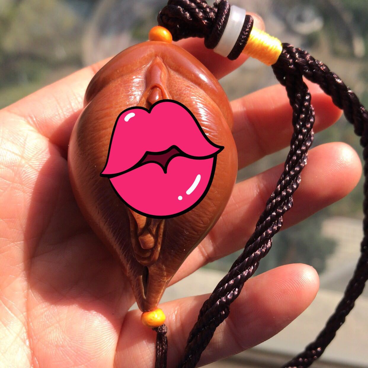 纯手工雕刻文玩核雕精品单籽手把件印尼巴西橄榄核阴阳同体单子