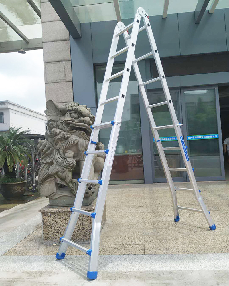 小巨人梯子 多功能折叠梯 家用人字梯 升降伸缩梯 便携式工程梯