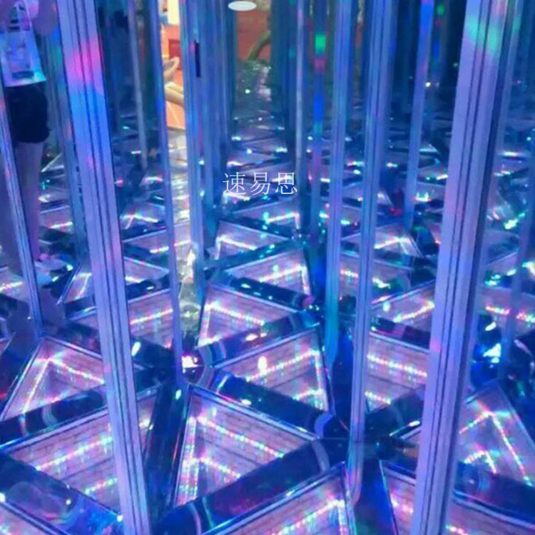 大型镜子迷宫玻璃钢互动道具网红创意暖场游戏道具厂家直销定制