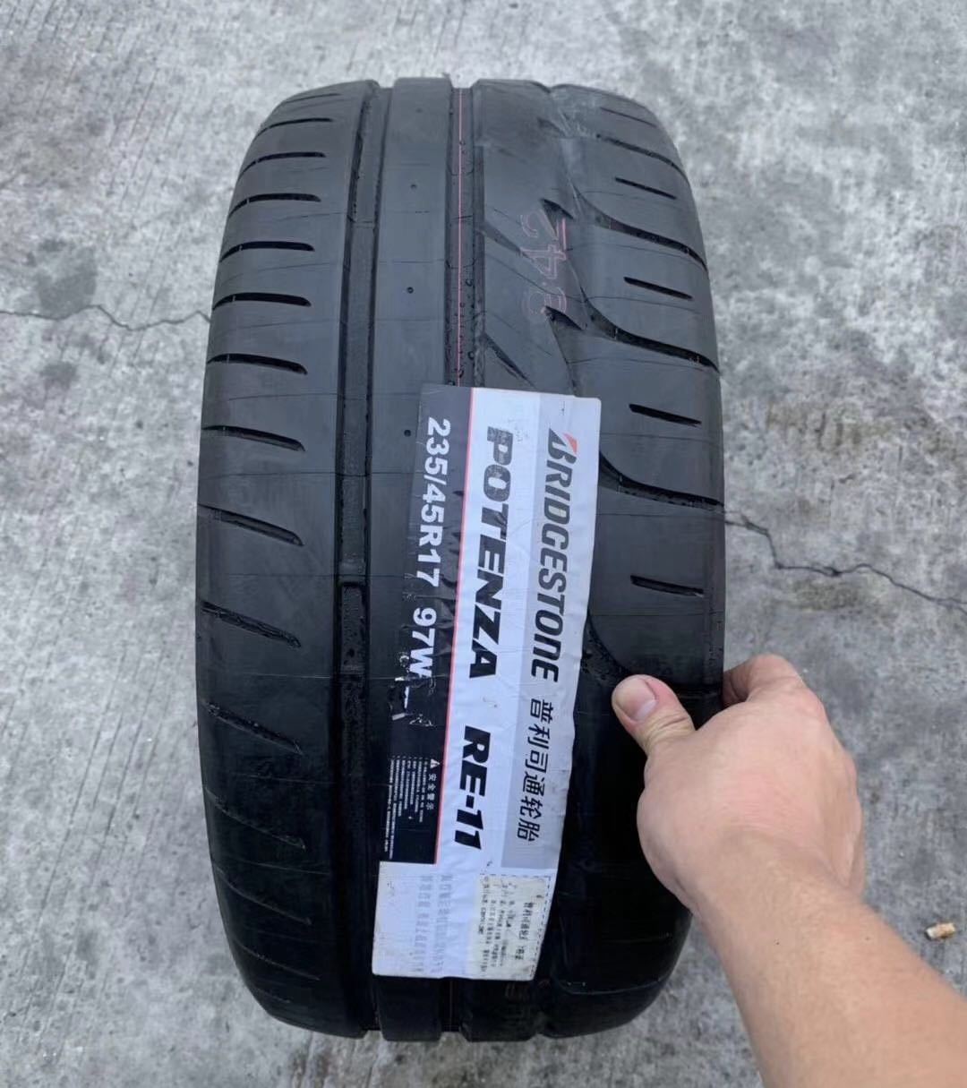 235/45r17普利司通半热熔轮胎re-11少量促销