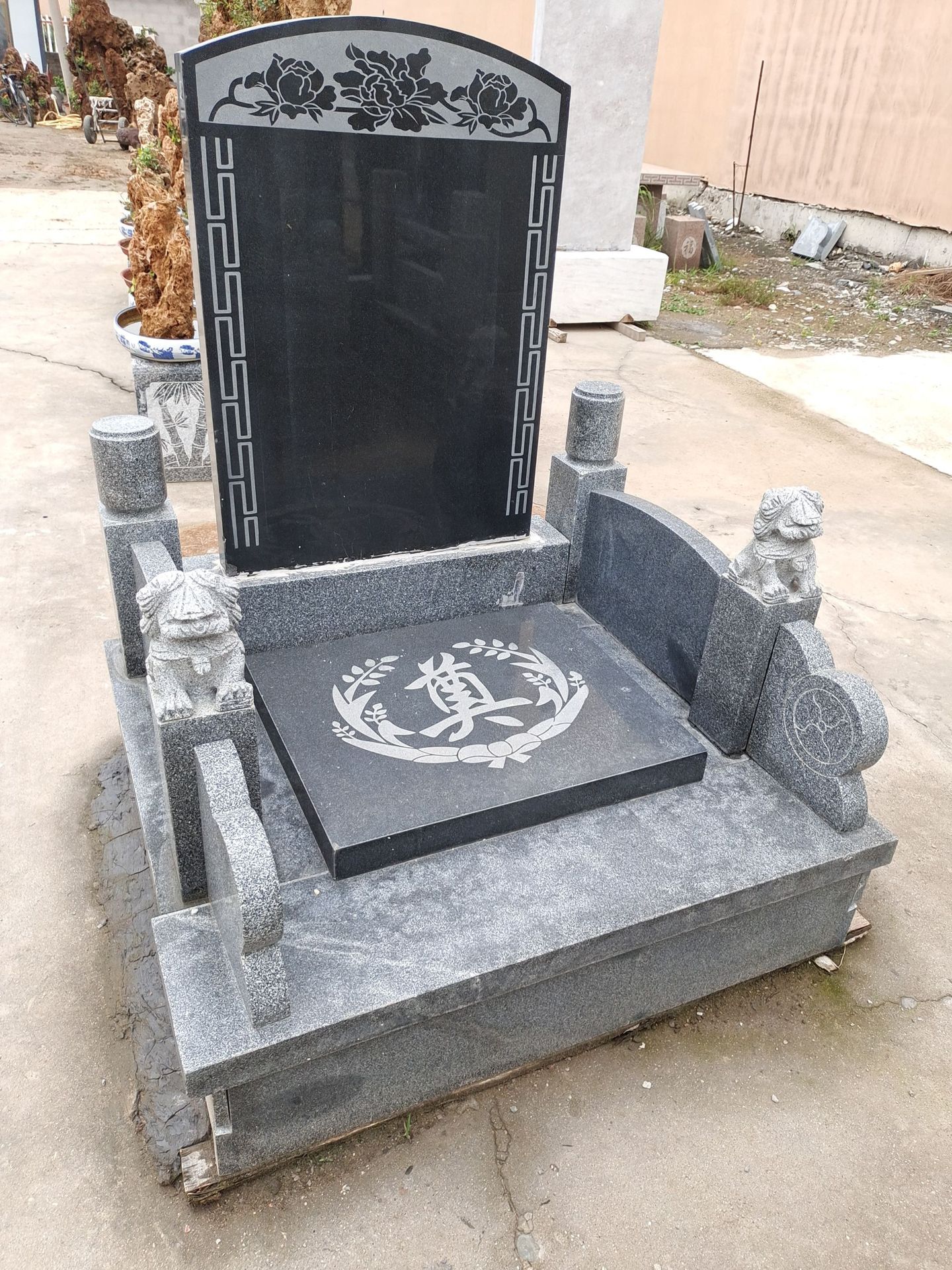 修建祖坟墓碑加工定做农村家族墓碑汉白玉龙凤碑中国黑组合墓碑