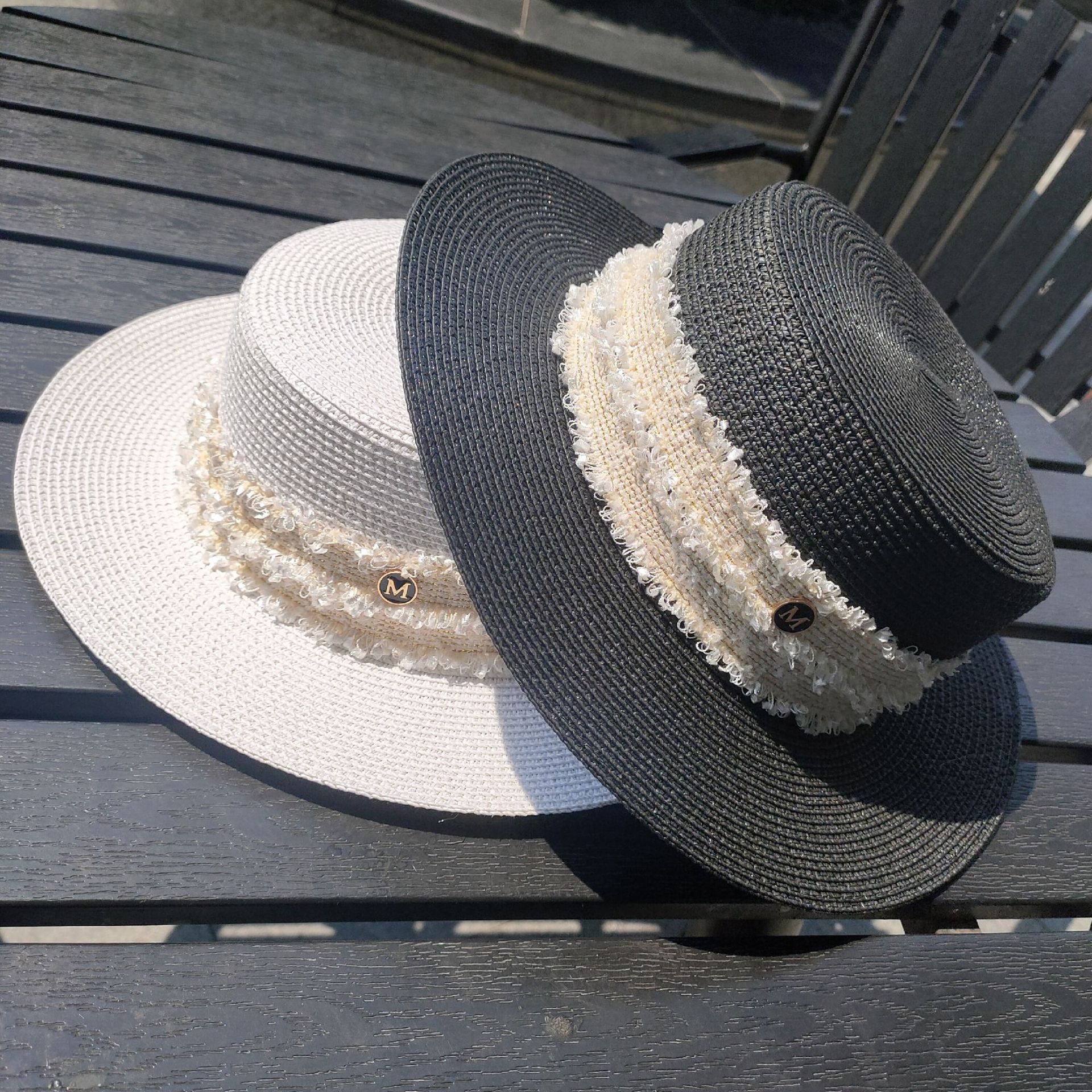 法式赫本风春夏款小香风m标蕾丝小礼帽大檐平顶时尚度假遮阳草帽