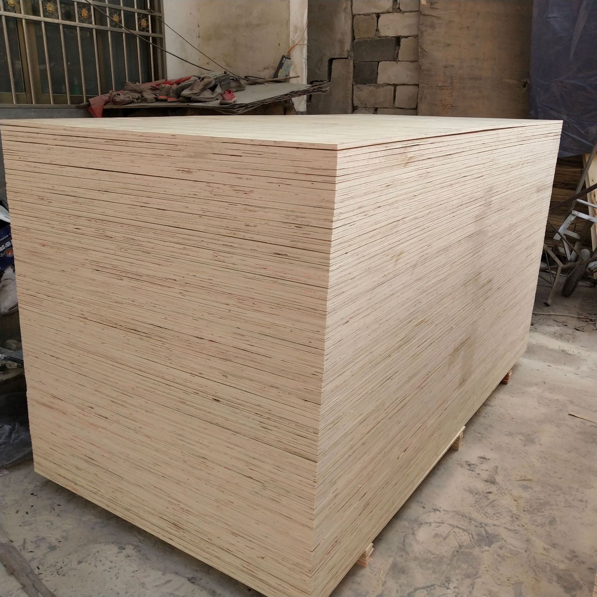 厂家批发三合板 五厘板 三夹板 超薄板 异形板 包装板用家具板用