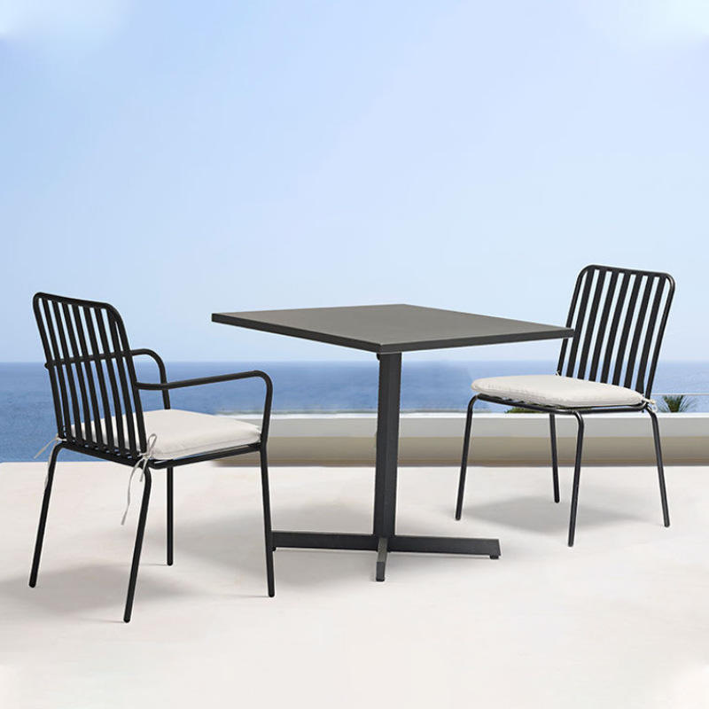 简约室外铁艺桌椅组合花园家具工厂直供户外防晒阳台休闲金属桌椅