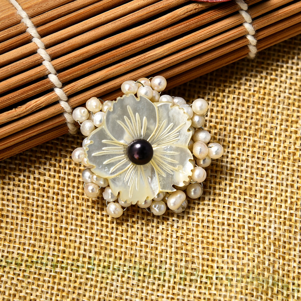 复古奢华新款玉石胸针文艺气质复古胸花吊坠轻巧别针两用配饰