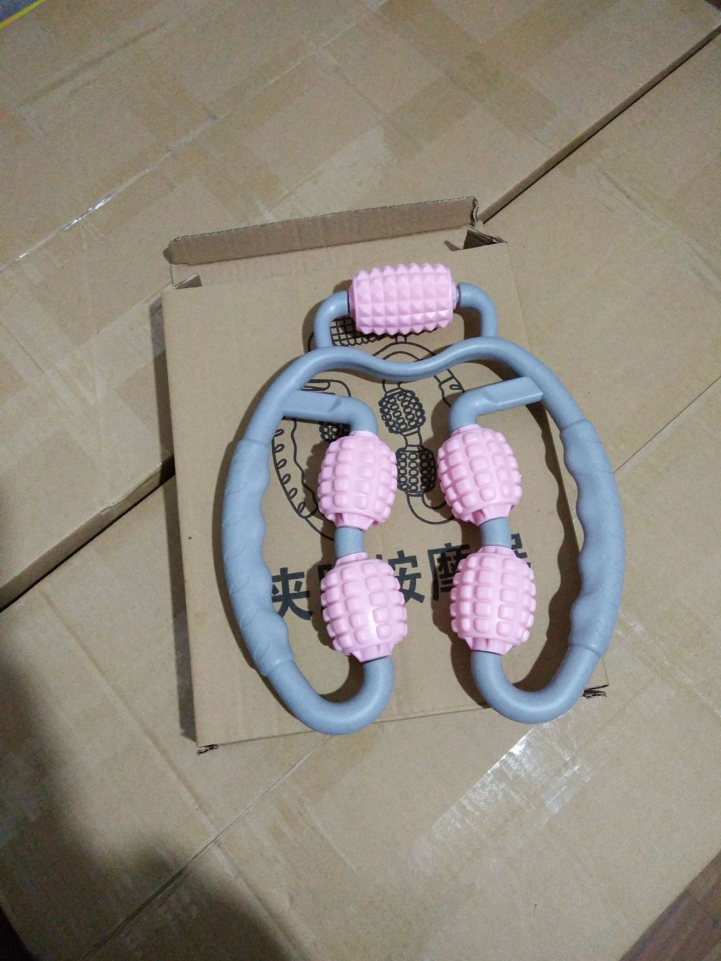 批发夹腿按摩器环形瘦腿瑜伽辅助用品360°4轮肌肉放松滚轮按摩器