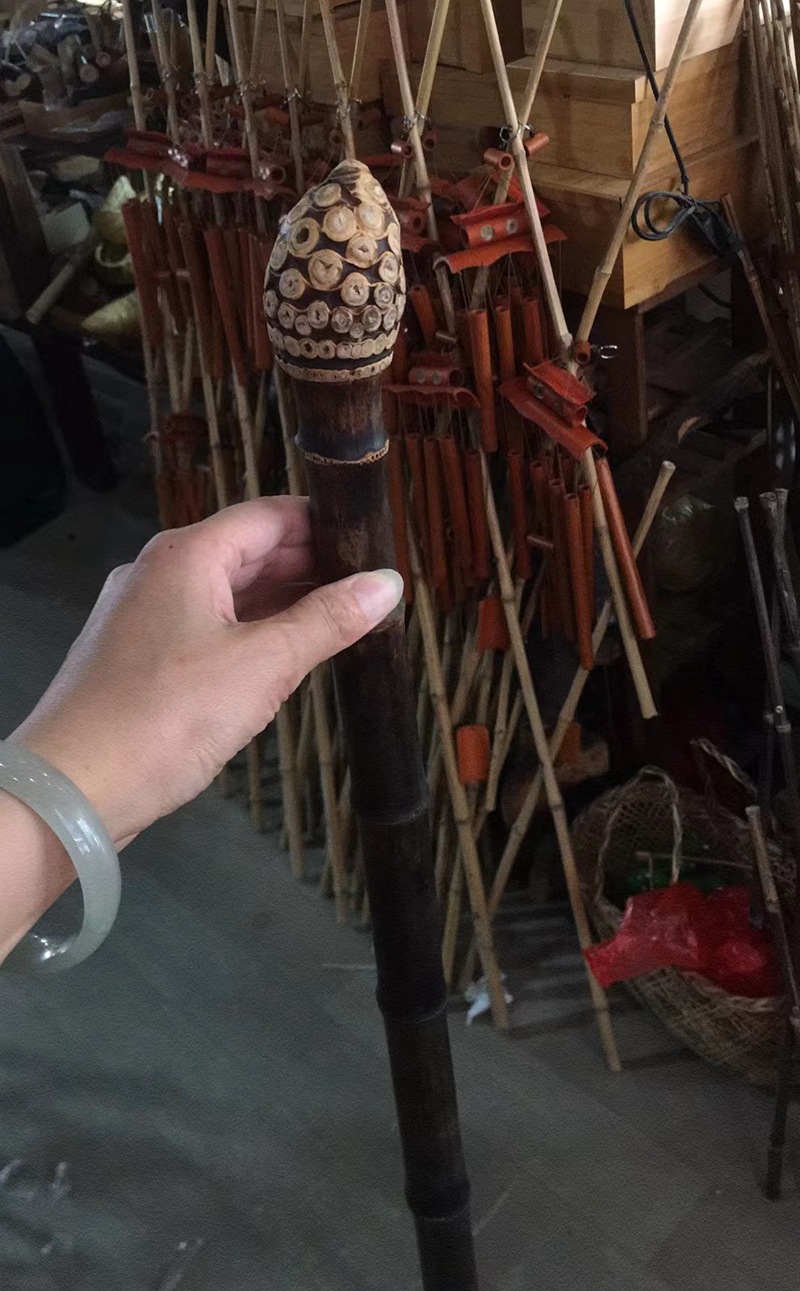 天然紫拐杖登山杖鱼竿柄料南萧竹材满钉紫竹根把玩竹手杖老人拐棍