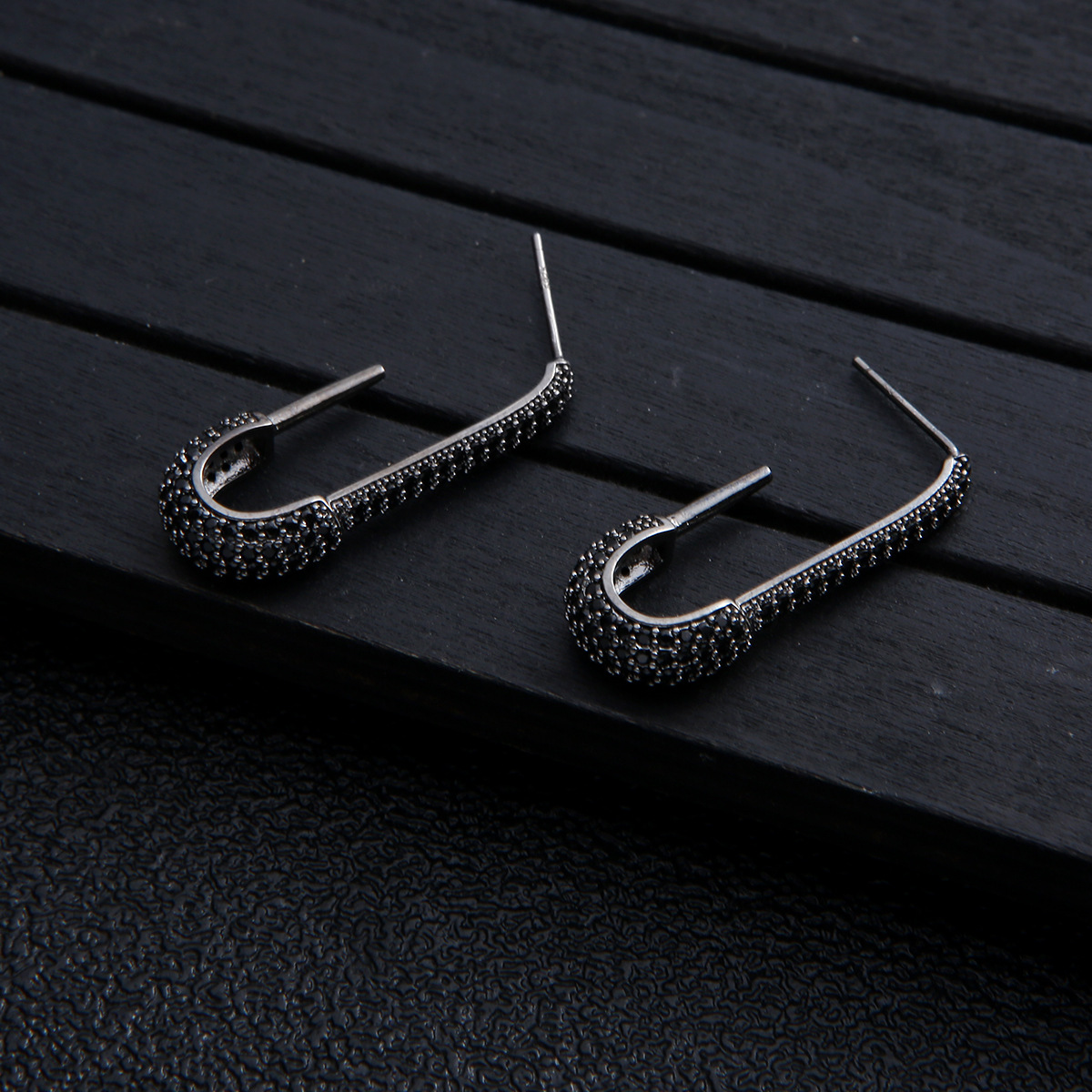 s925银针创意曲别针耳钉简约韩版微镶锆石耳钉跨境专供别针款耳饰