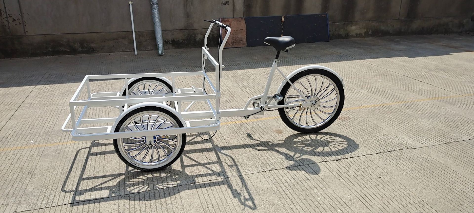 新设计 种类繁多 便携式 208l冰淇凌三轮车208l可带冰箱_杭州炬卡太阳