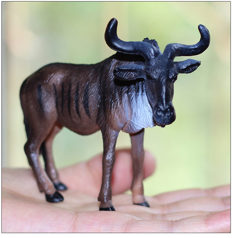 跨境野生动物仿真模型角马实心静态塑胶牛岭手办摆件儿童早教玩具