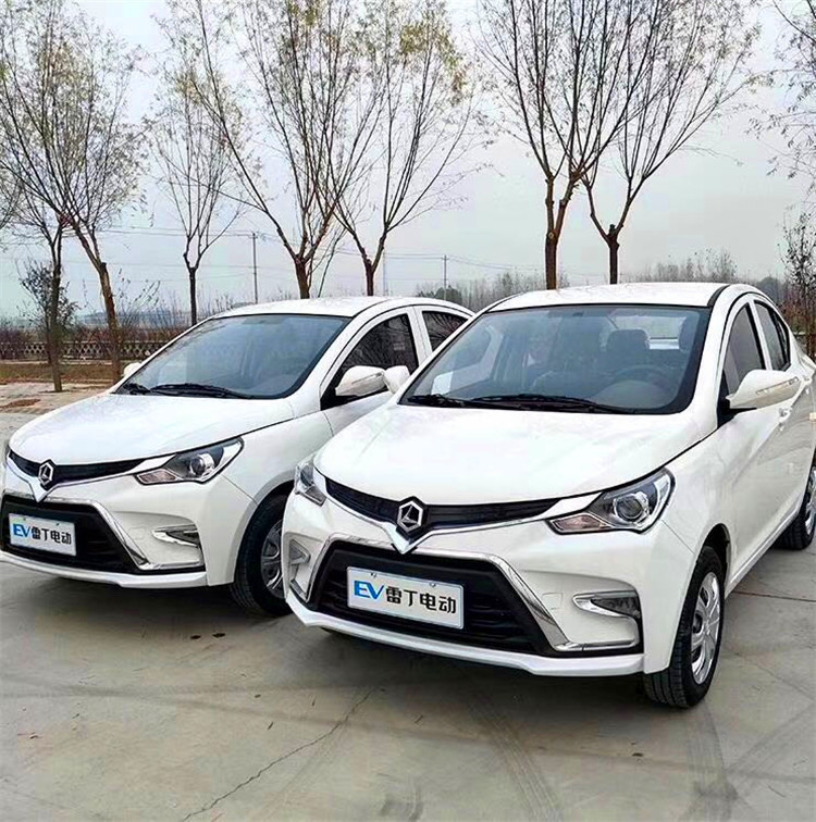 雷丁小骑士低速四轮车油电两用三厢轿车电动车 低速四轮电动代步