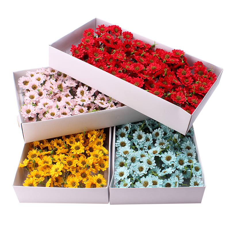 Factory Direct Sales Christmas Bouquet with Flower Gift Box Embellishment Simulation African Chrysanthemum Fake Flower Ono Chrysanthemum Soap Flower Wholesale