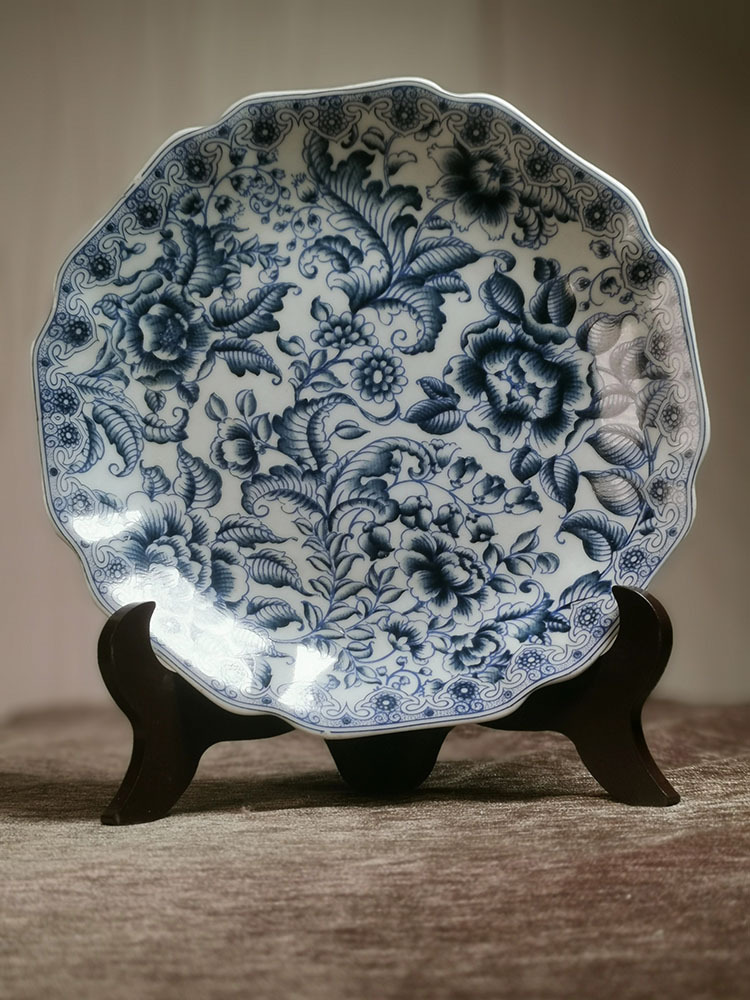手绘青花花卉陶瓷装饰摆盘 赏盘 点心盘 客厅中式青花瓷复古摆饰