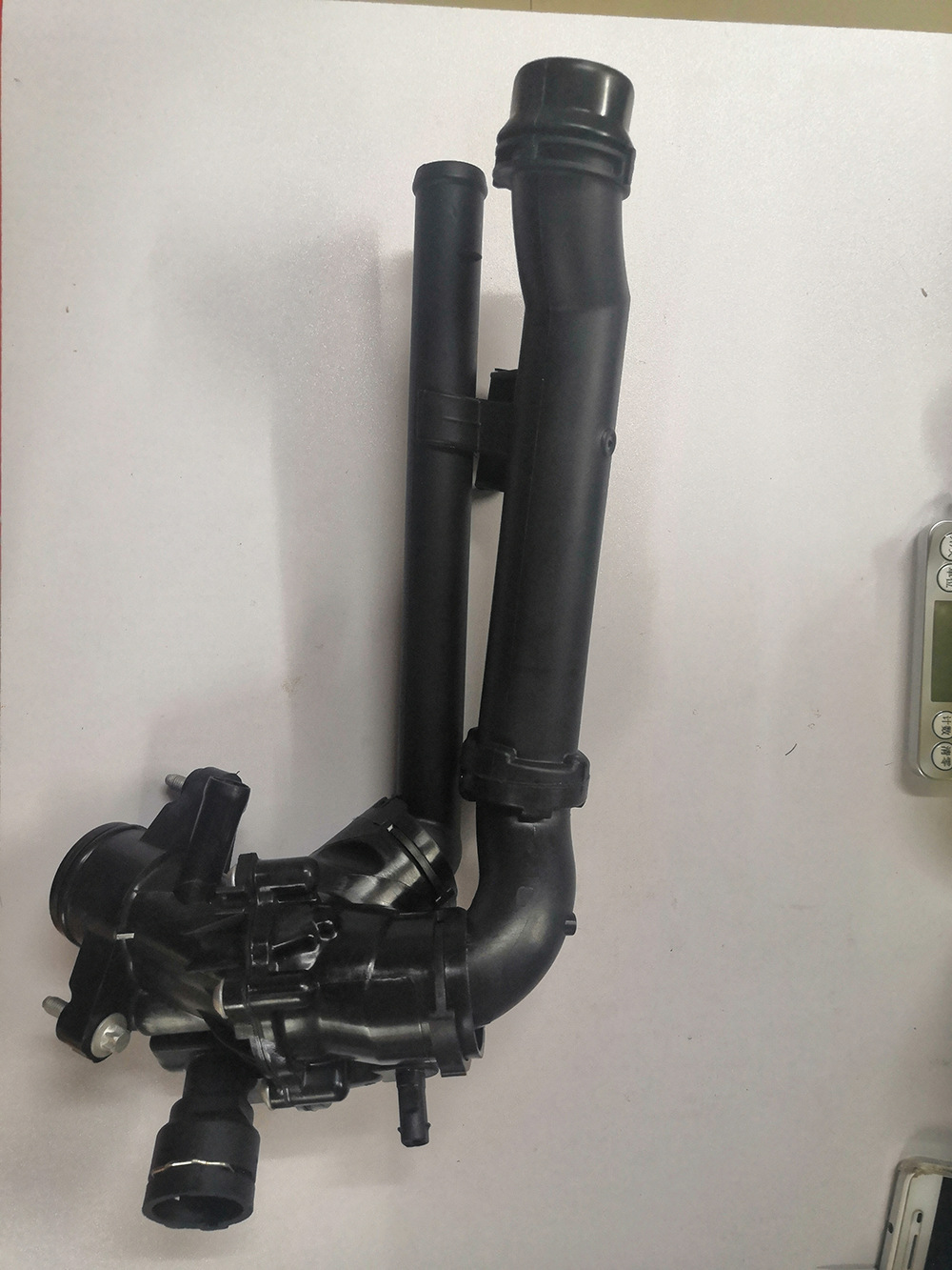 节温器 汽车发动机节温器 适用于奔驰w213 冷却恒温器 电子调温器