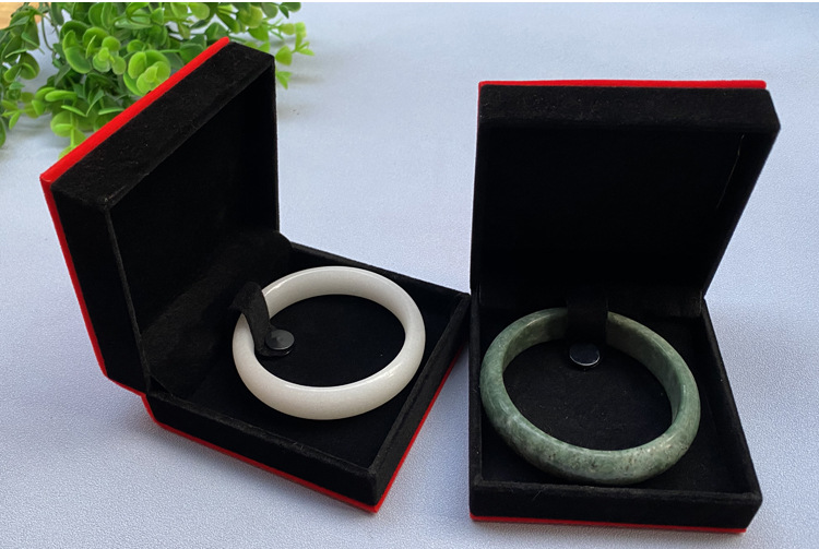 手镯盒珠宝玉器包装盒吉祥如意首饰盒绒布硬盒会销礼品摆地摊盒子