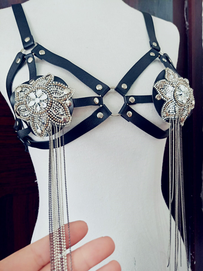 皮文胸皮革背心上衣胸衣女生皮胸衣身体链带安全带流苏胸部皮内衣