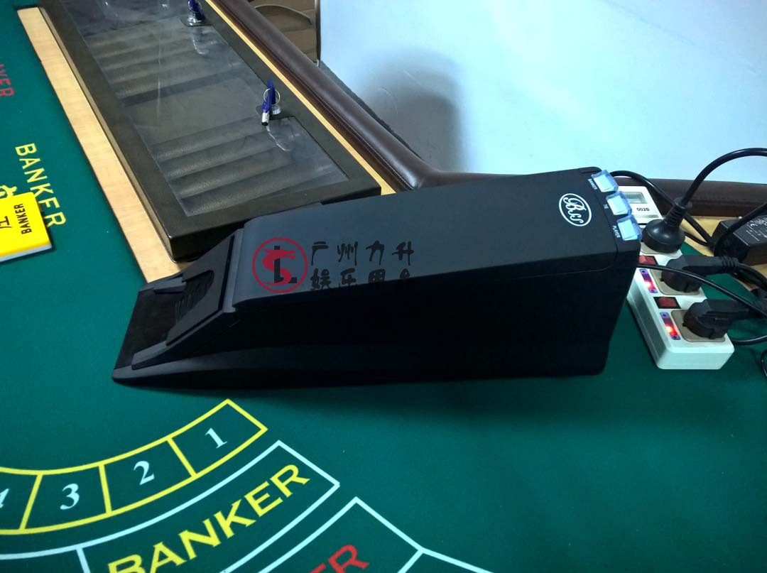 新款智能百家乐电子发牌靴扑克牌自动发牌日本进口配件澳门同款