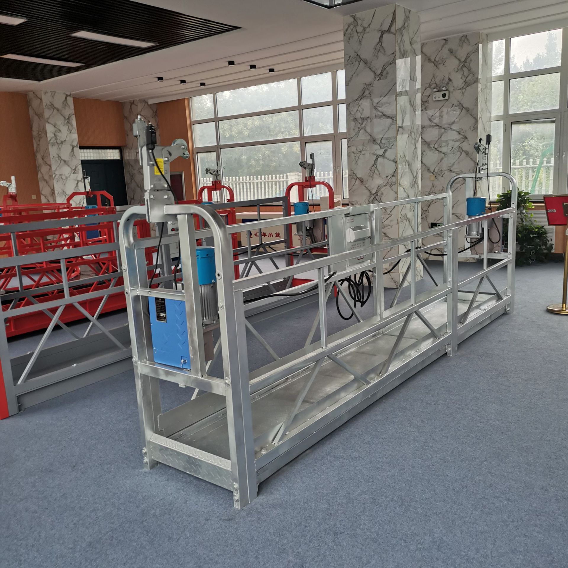 重庆外墙涂料电动吊篮_建筑吊篮厂家汇洋高空作业吊篮