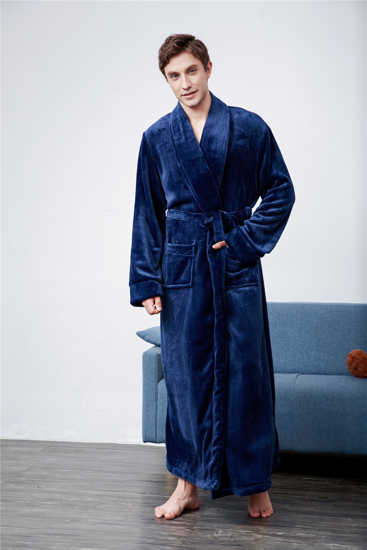 跨境秋冬加厚加长法兰绒纯色青果领翻领家居服珊瑚绒睡袍一件代发