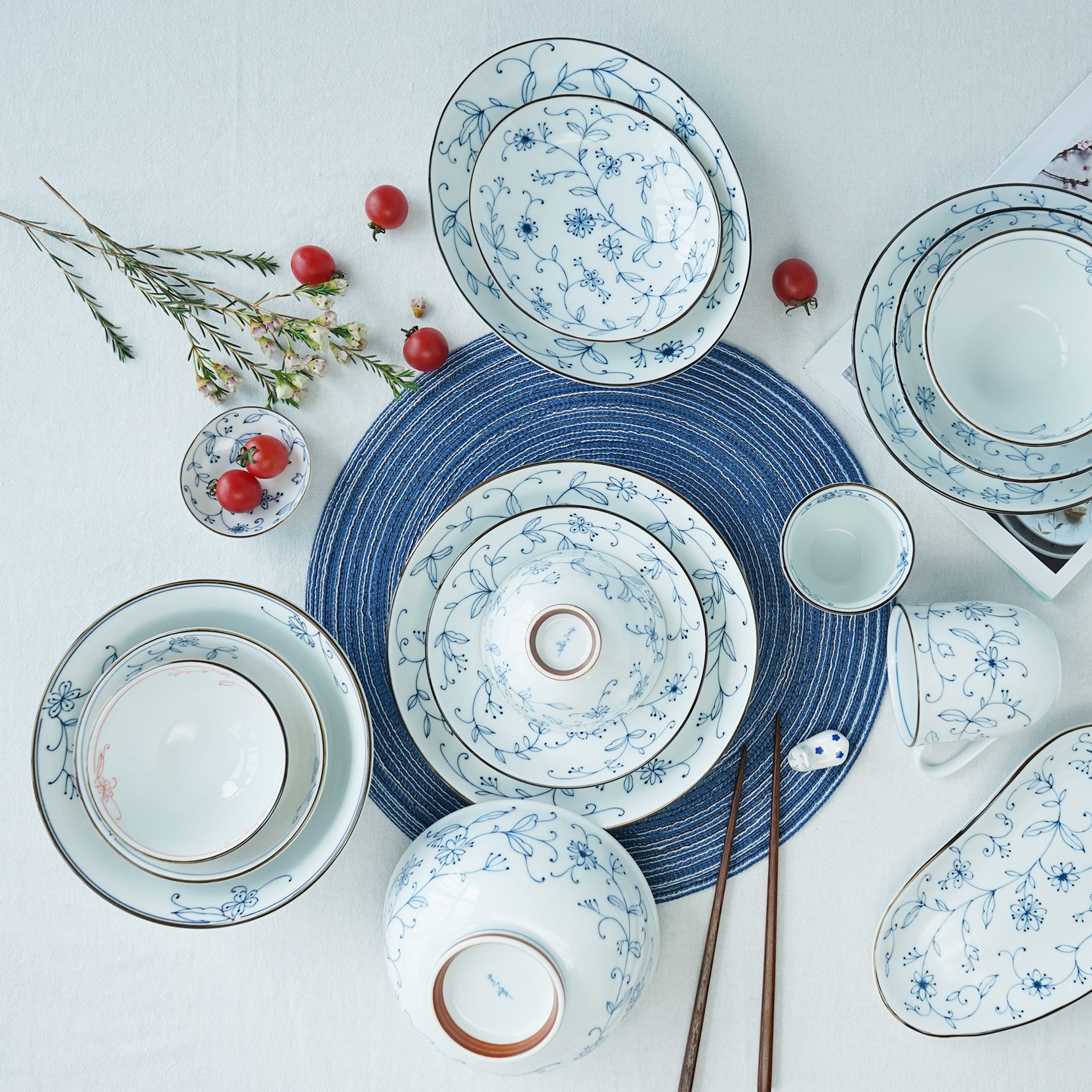 日本进口陶瓷碗线唐草轻量白瓷