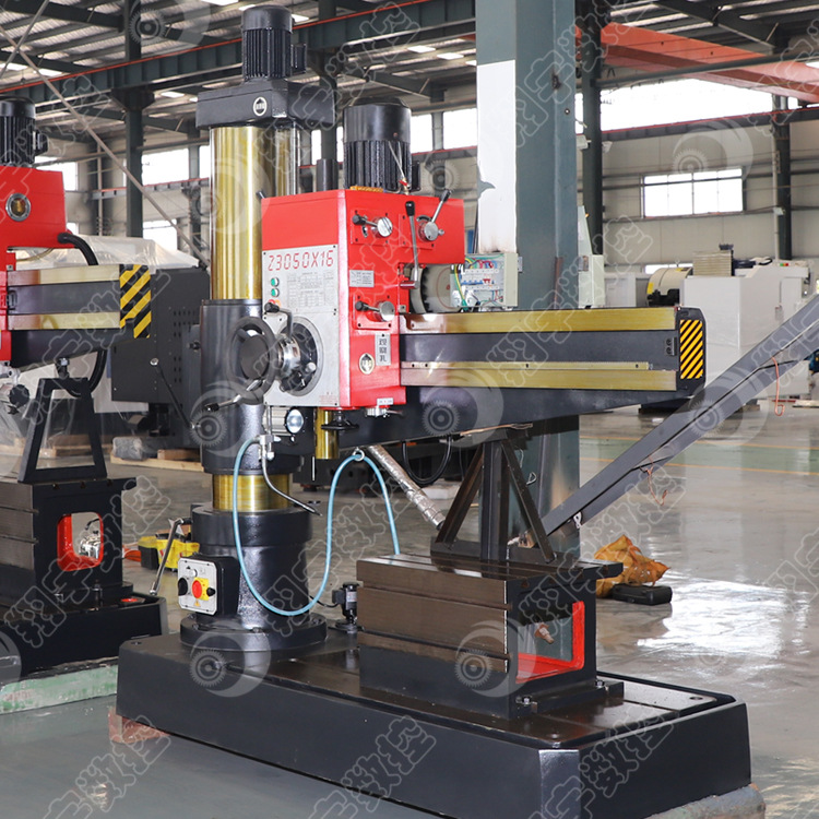 产地货源翔宇3050摇臂钻床z3050*16自动进刀3050摇臂钻床型号齐全