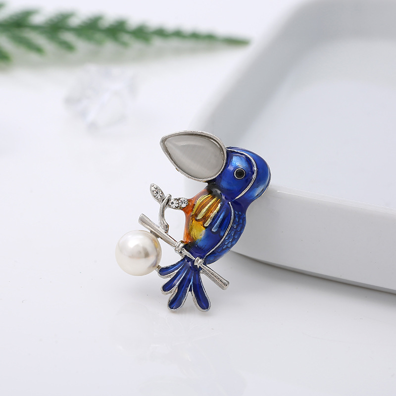 2020 New Fashion All-Match Brooch Cute Flamingo Small Animal Brooch Pin Coat Scarf Buckle Manufacturer