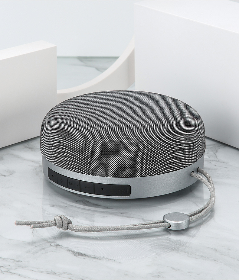 新款d60迷你小巧无线蓝牙音箱户外骑行浴室防水音响便携式tws串联