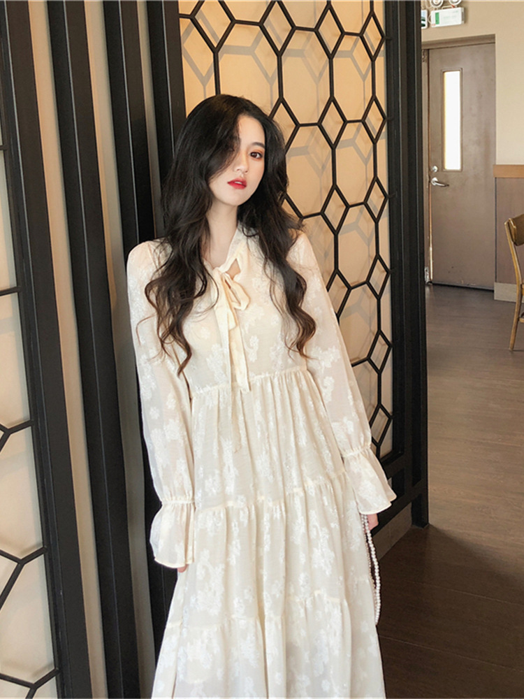 气质蛋糕雪纺连衣裙图片