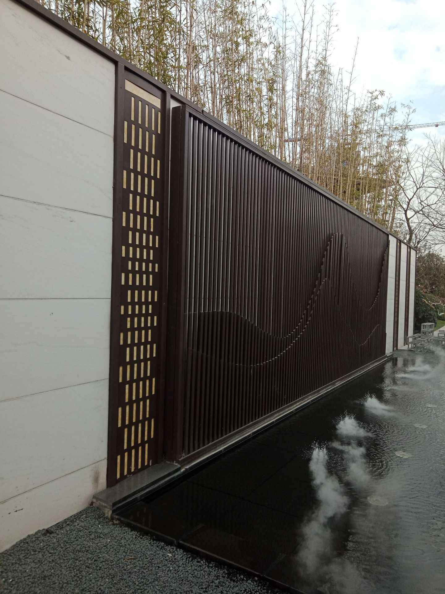 定制不锈钢景墙屏风 镂空不锈板隔断 广场城市园林景观装饰墙批发