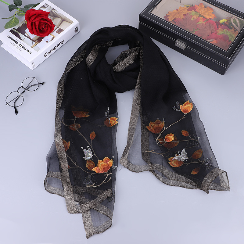 真丝羊毛围巾女新款蝴蝶刺绣丝巾桑蚕丝绣花旗袍披肩丝绸婚礼百搭