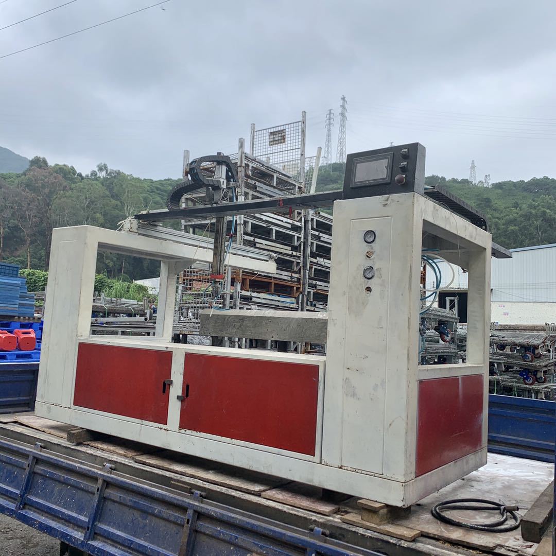 二手五轴往复机喷漆机喷油机械手2盘