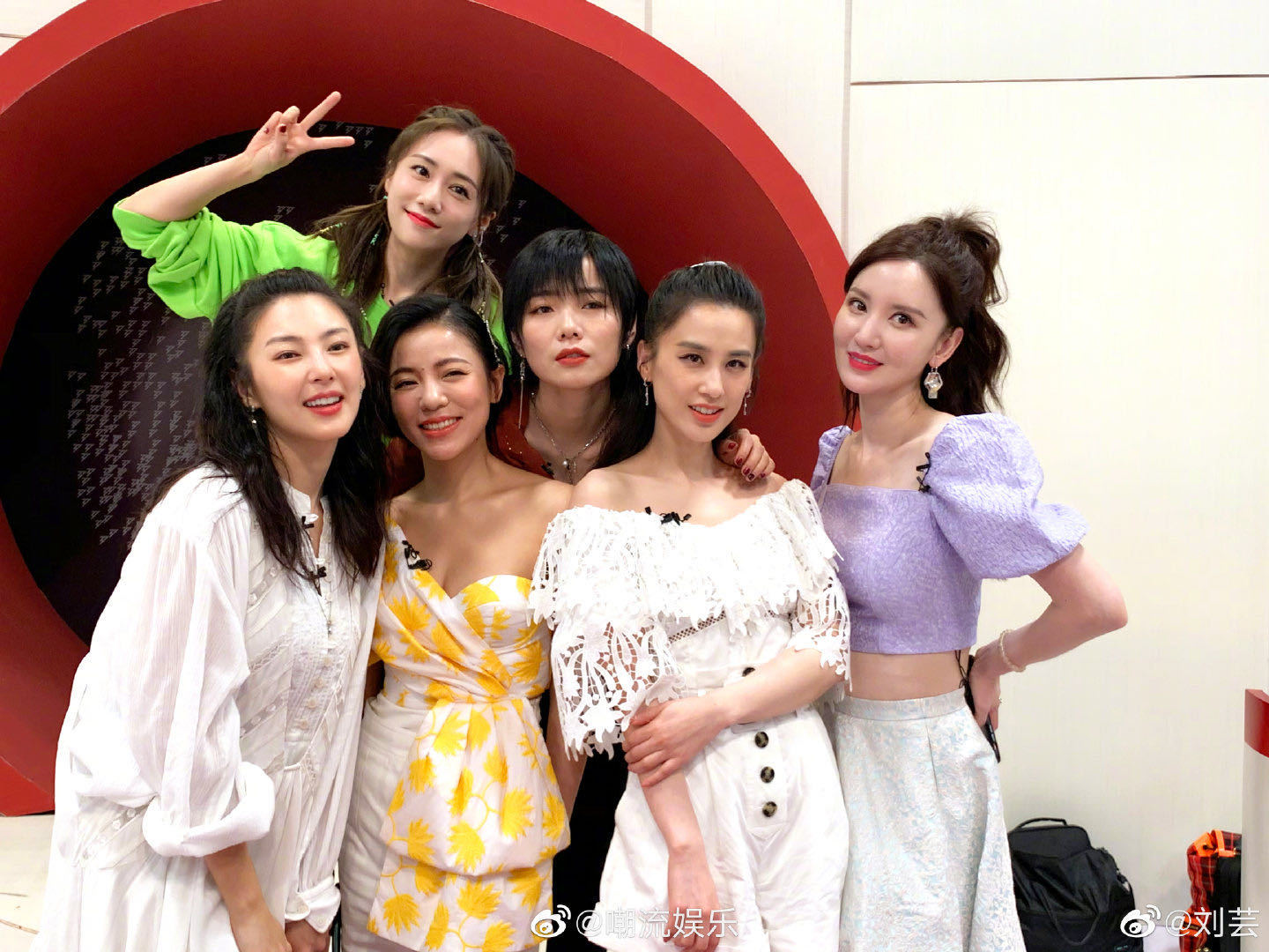 乘风破浪的姐姐黄圣依戚薇明星同款白色蕾丝镂空收腰修身连体裤