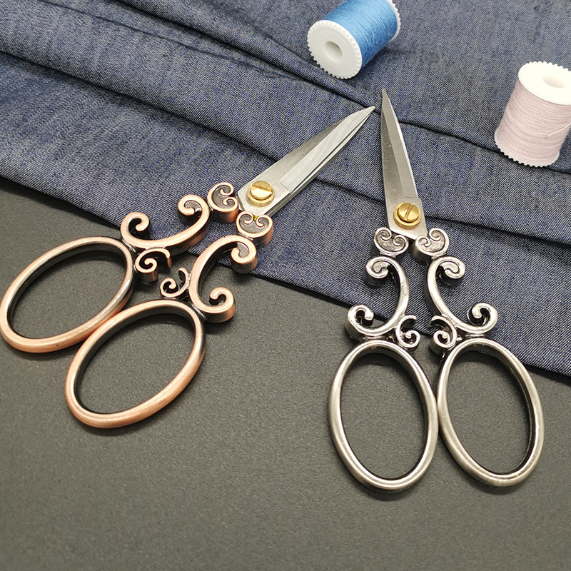 Yi Nuo 130 Classical Scissors European-Style Stainless Steel Scissors Retro Handmade Small Scissors Travel Scissors Home Tailor Scissors