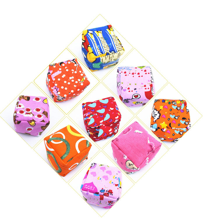 加厚帆布卡通沙包儿童玩具游戏投掷球幼儿园小沙包球方形logo