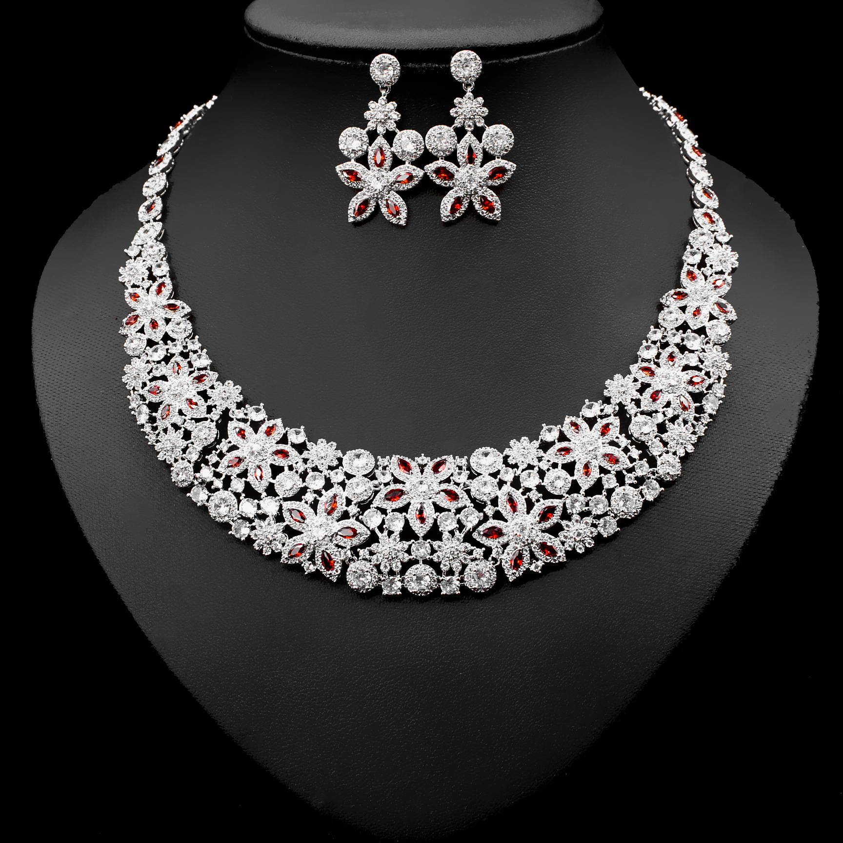 亮雅丽人 欧美新款花卉锆石项链奢华套装 婚庆首饰配饰