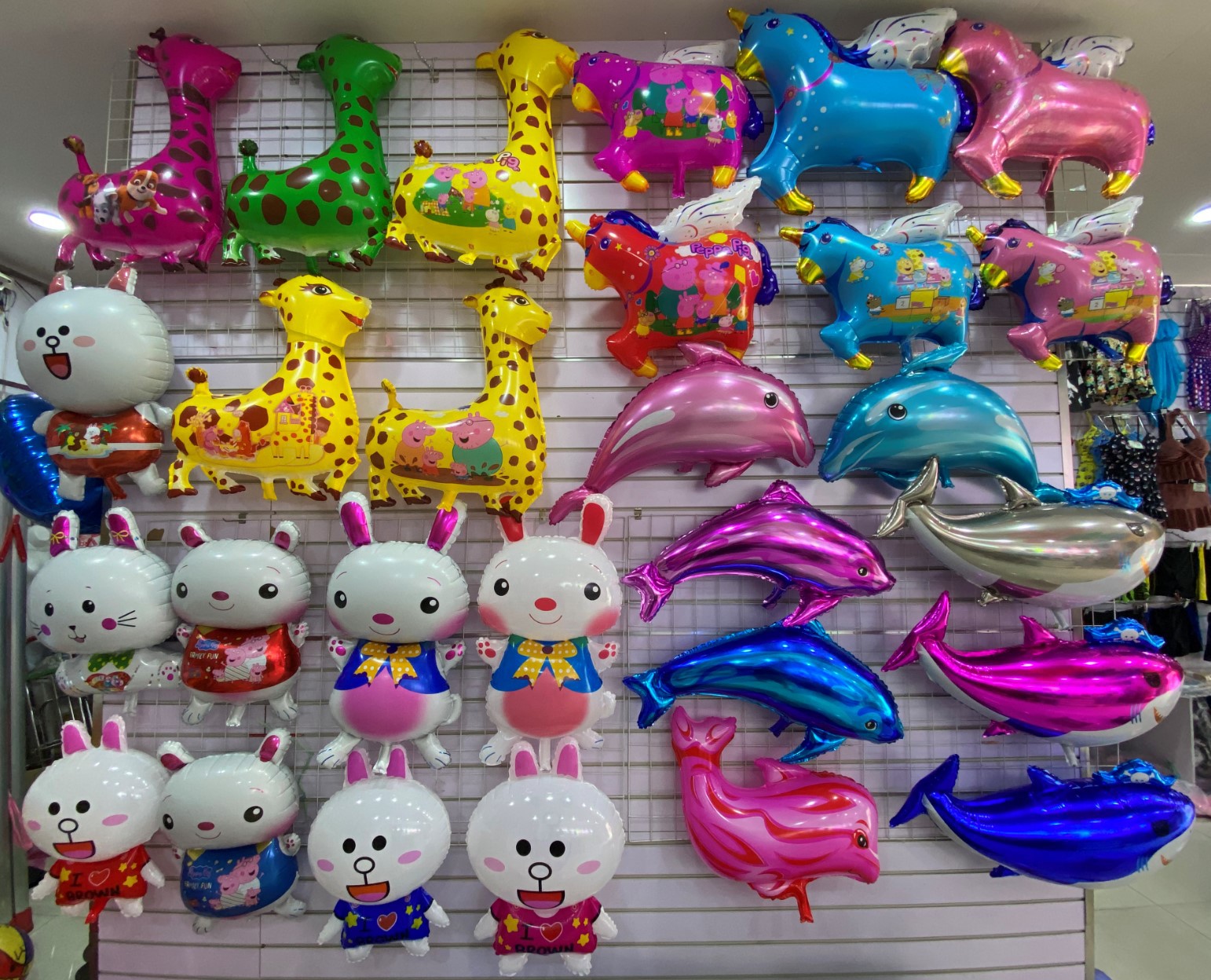 批发儿童铝箔卡通飘空气球仿真造型轻气球氦气球地摊公园夜市广场