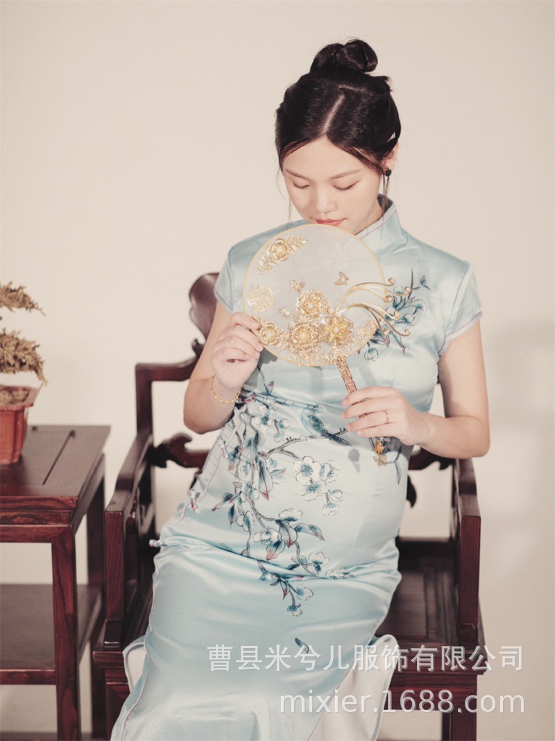 摄影楼孕味孕妇装情侣写真时尚旗袍服饰个性小清新大肚妈咪照服装