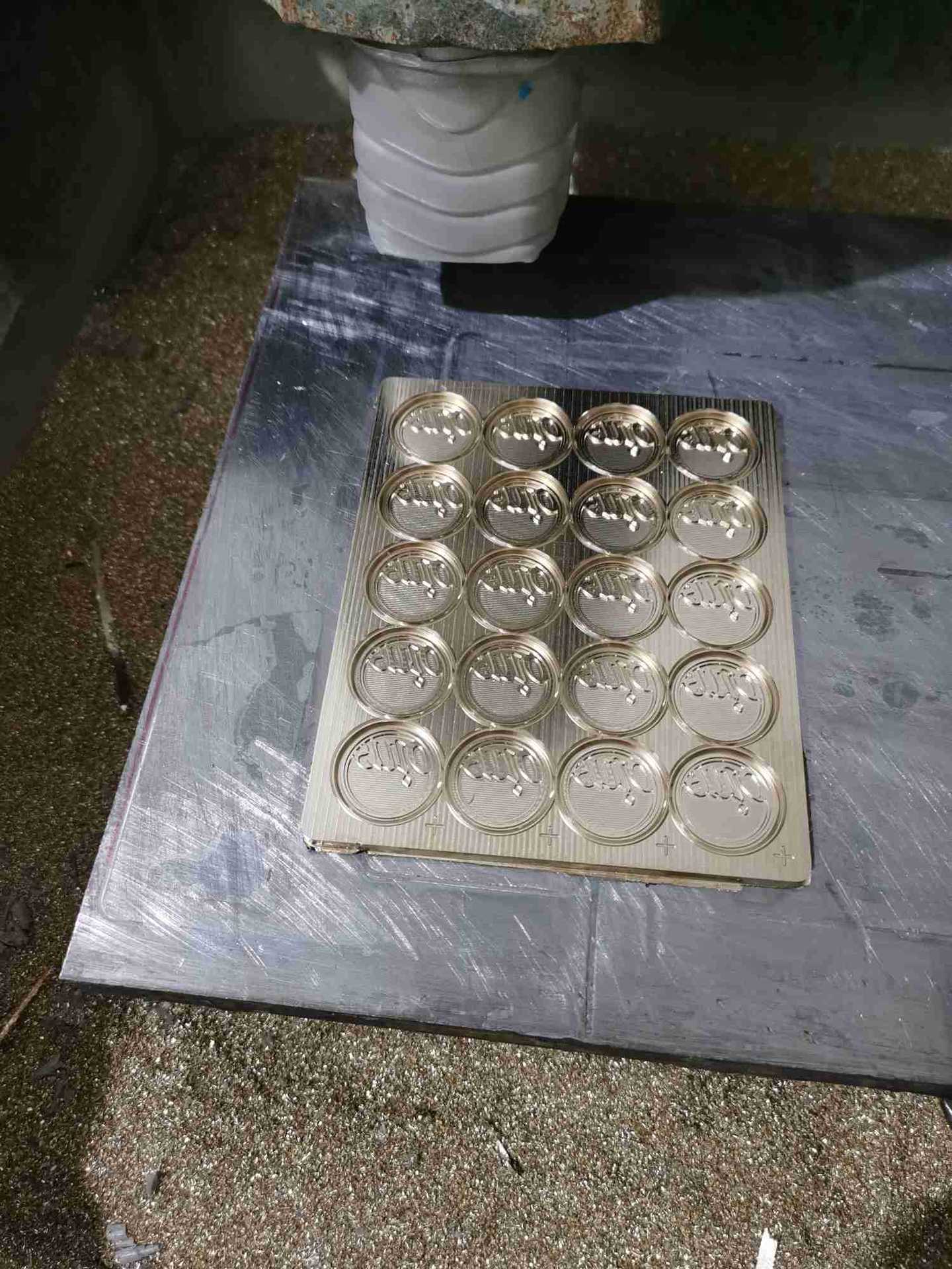 电脑数控精雕 铜板 铝板 镁板滴塑板模具