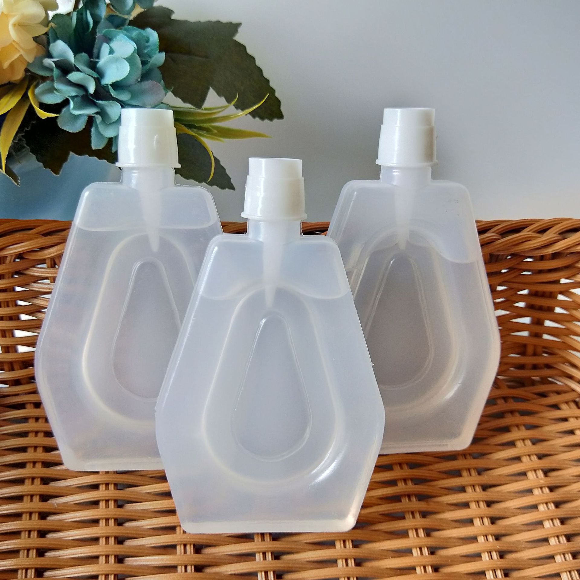 1元2元店机油70克缝纫机油70克缝纫机油白油机器油润滑油