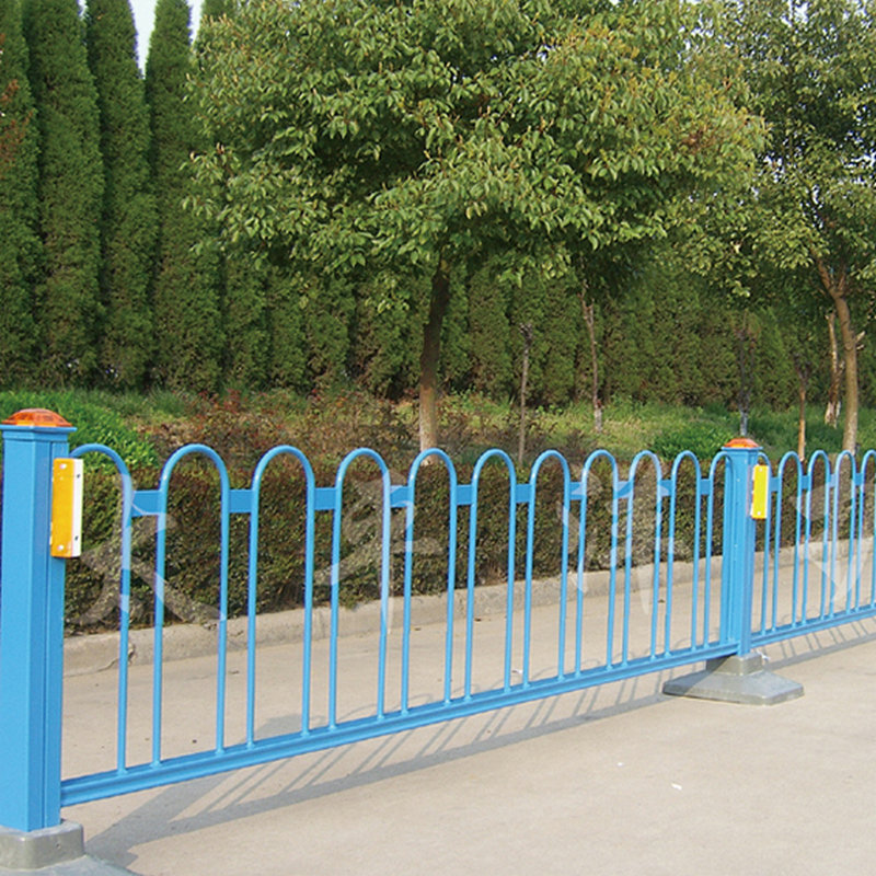 道路交通u型市政京式护栏 城市中央隔离栏 含铸铁底座