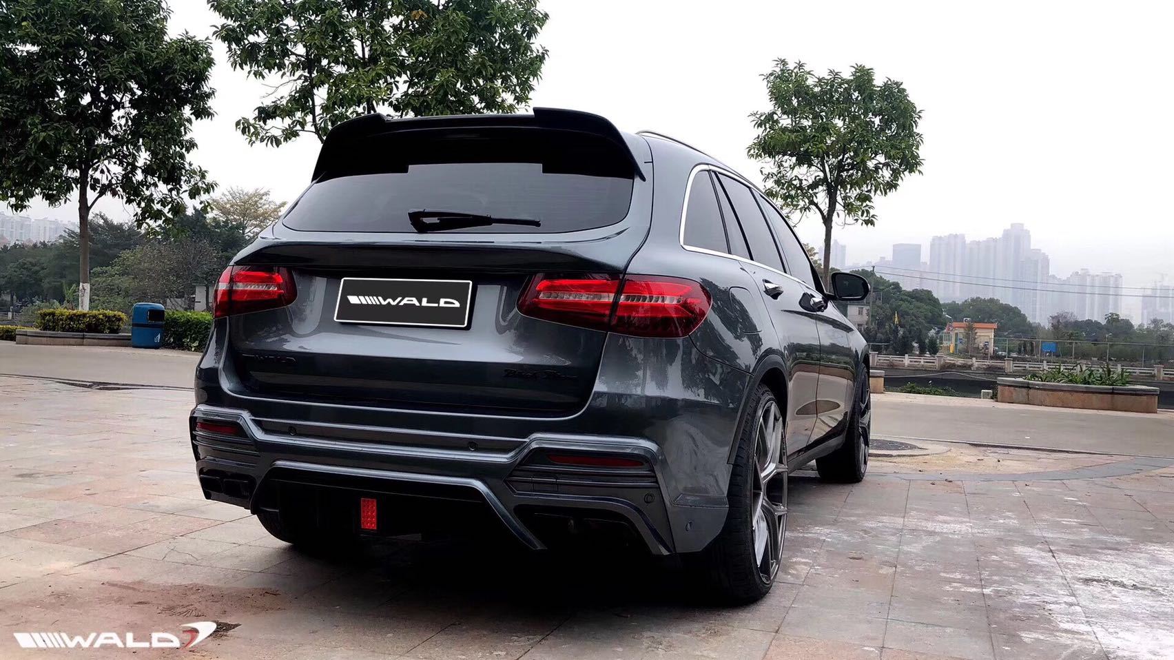 16-19奔驰x253 glc200 glc260 glc300 改装 wald 大包围 前杠后杠