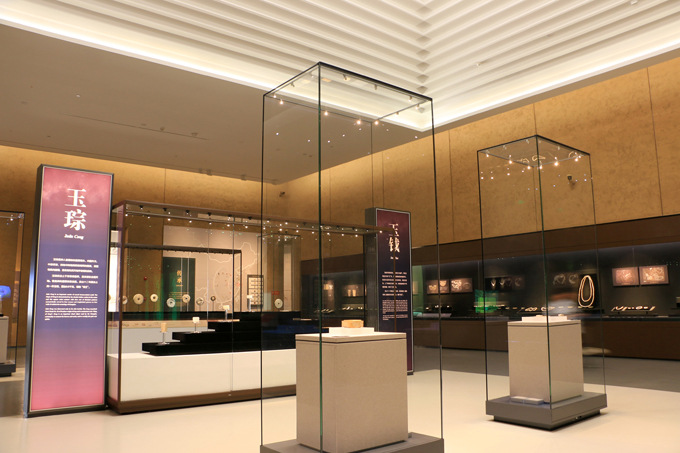 国内低反射博物馆玻璃珠宝展柜陈列专用玻璃减反射夹胶玻璃加工