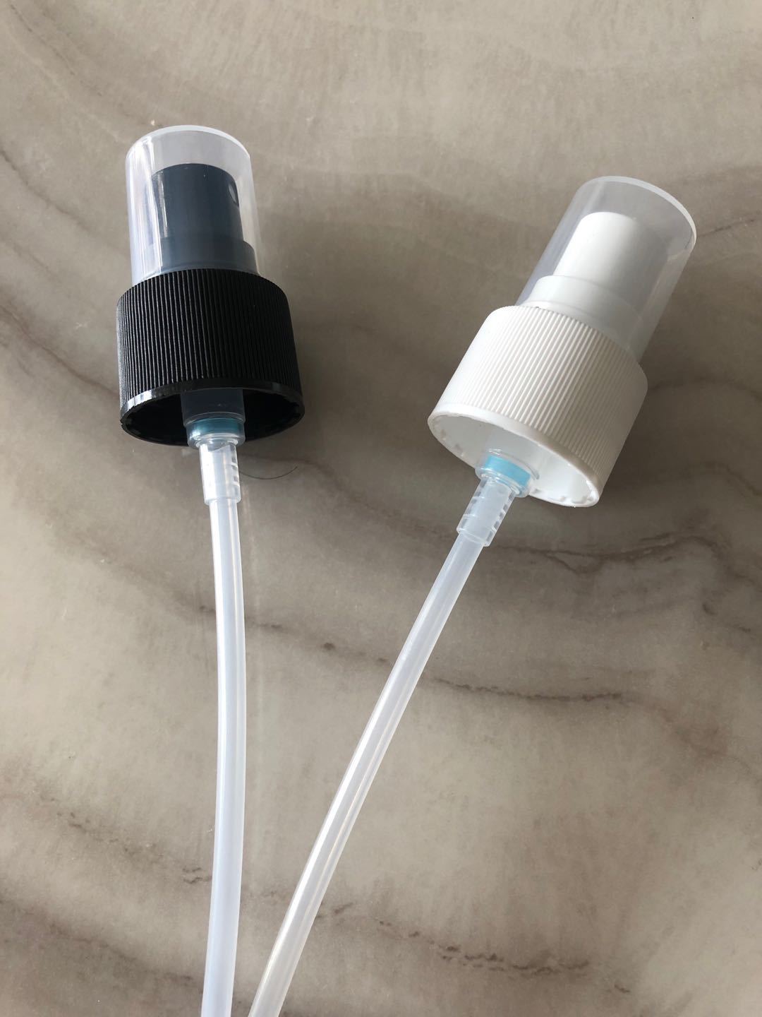 厂家现货20牙口24牙口28牙口雾化喷头外置弹簧防腐蚀消毒液喷雾头