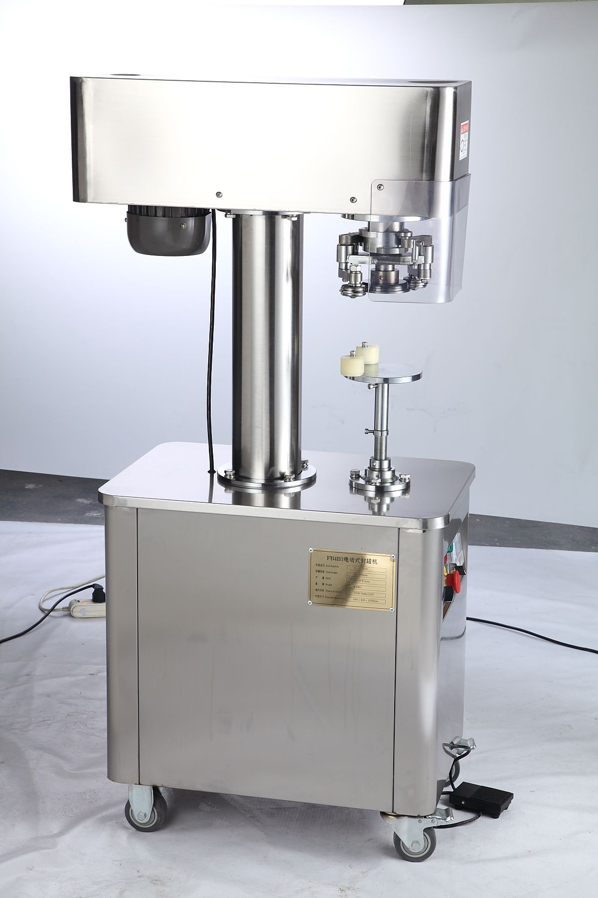 电动半自动封罐机底罐不转新型封口机不锈钢高效封罐设备易拉盖用